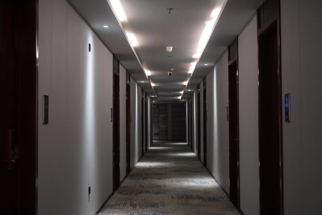 Joy Hotel Phnom Penh Exterior foto